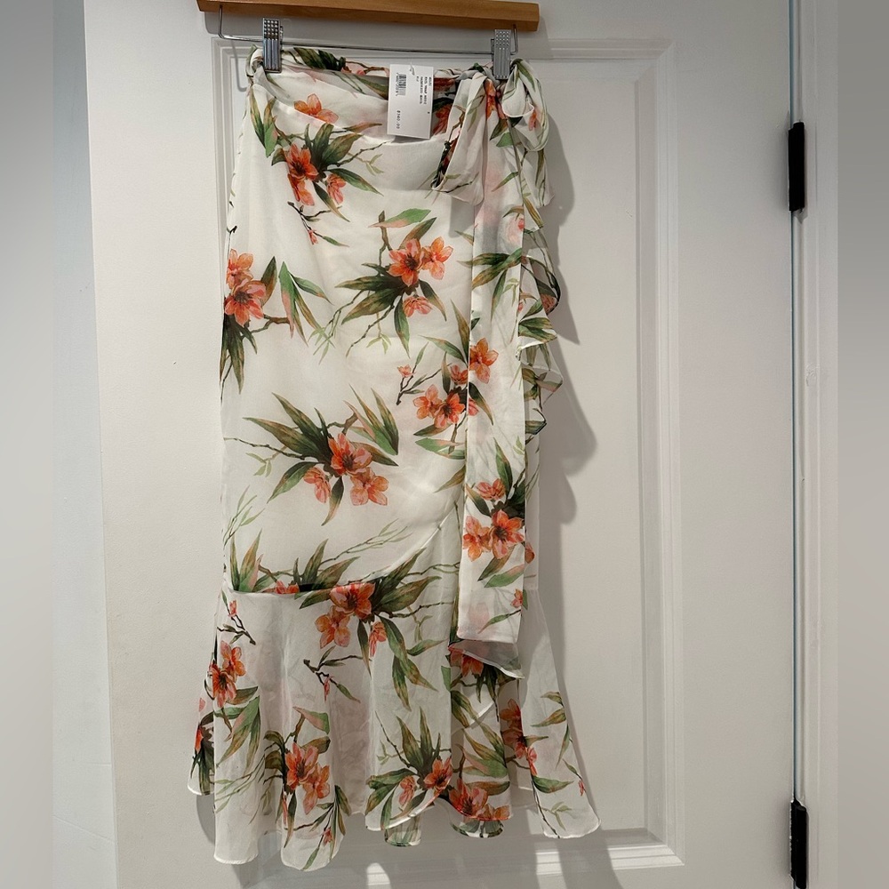 Patbo midi wrap floral skirt size small new with tags